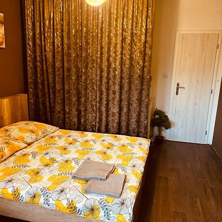 Apartment Pharamis Bešeňová Eksteriør billede