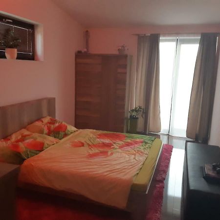 Apartment Pharamis Bešeňová Eksteriør billede