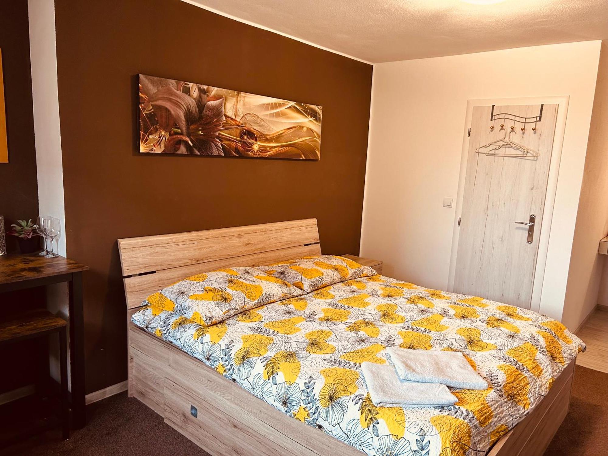 Apartment Pharamis Bešeňová Eksteriør billede
